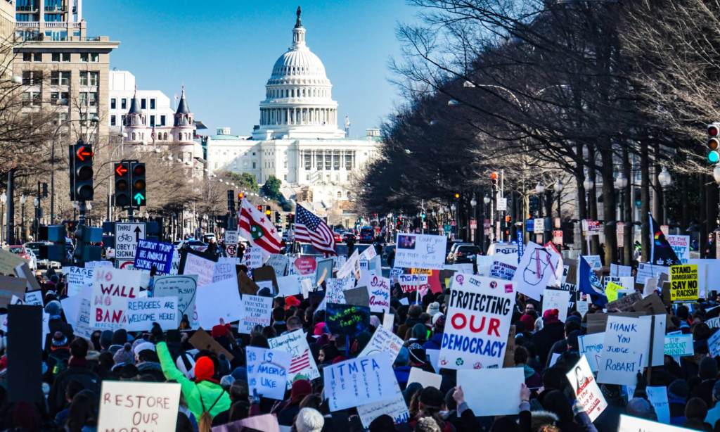 Trumps valgseier | Del II: Demokratenes undergravelse av&nbsp;demokratiet